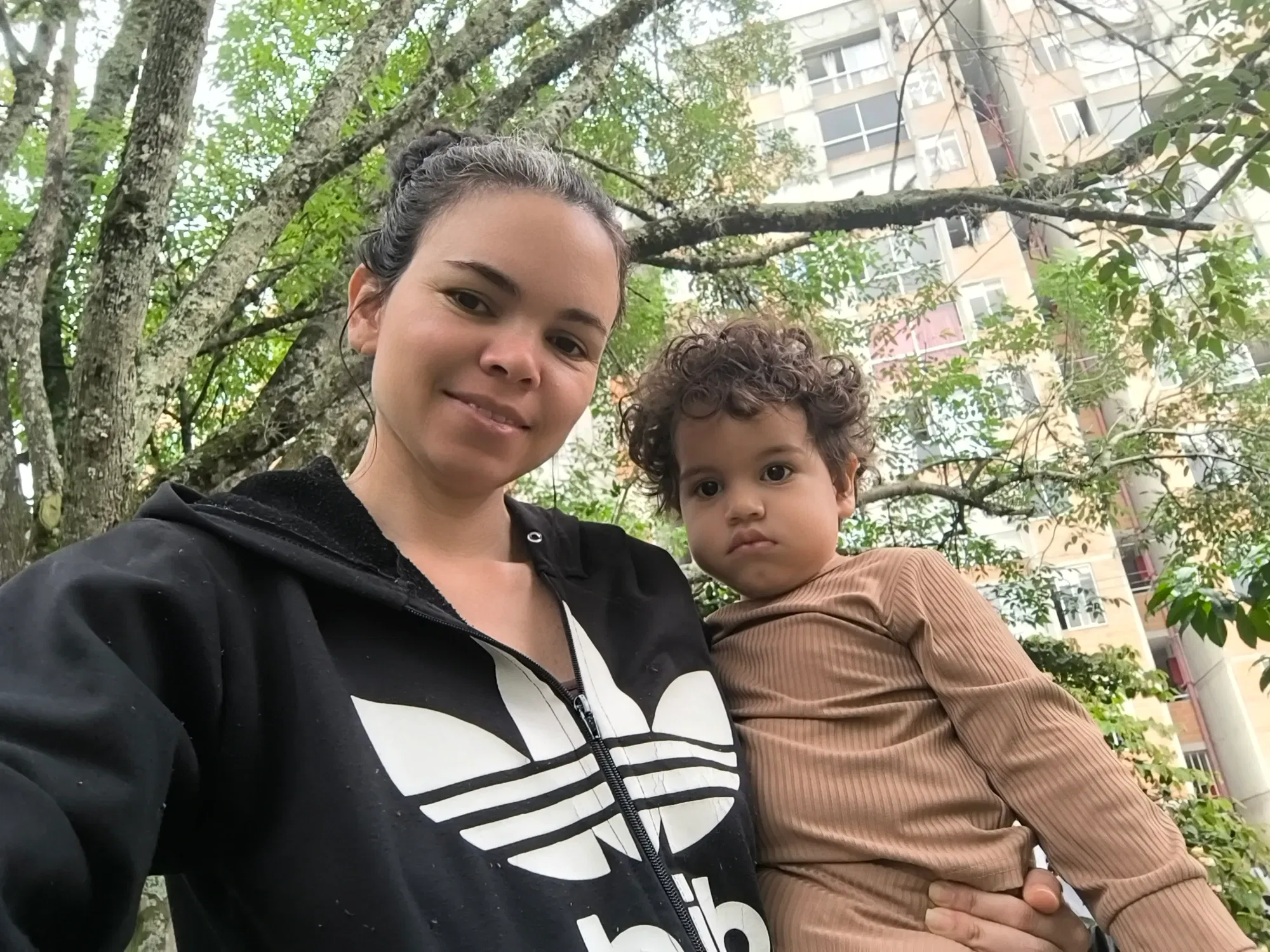 Lxcl5bbJtnhijJ93_1000072686.webp