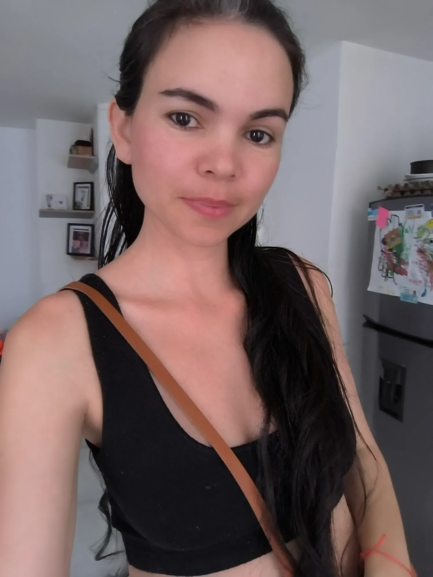 Oq2eTbWdf2ZCEJ9e_1000073151.webp
