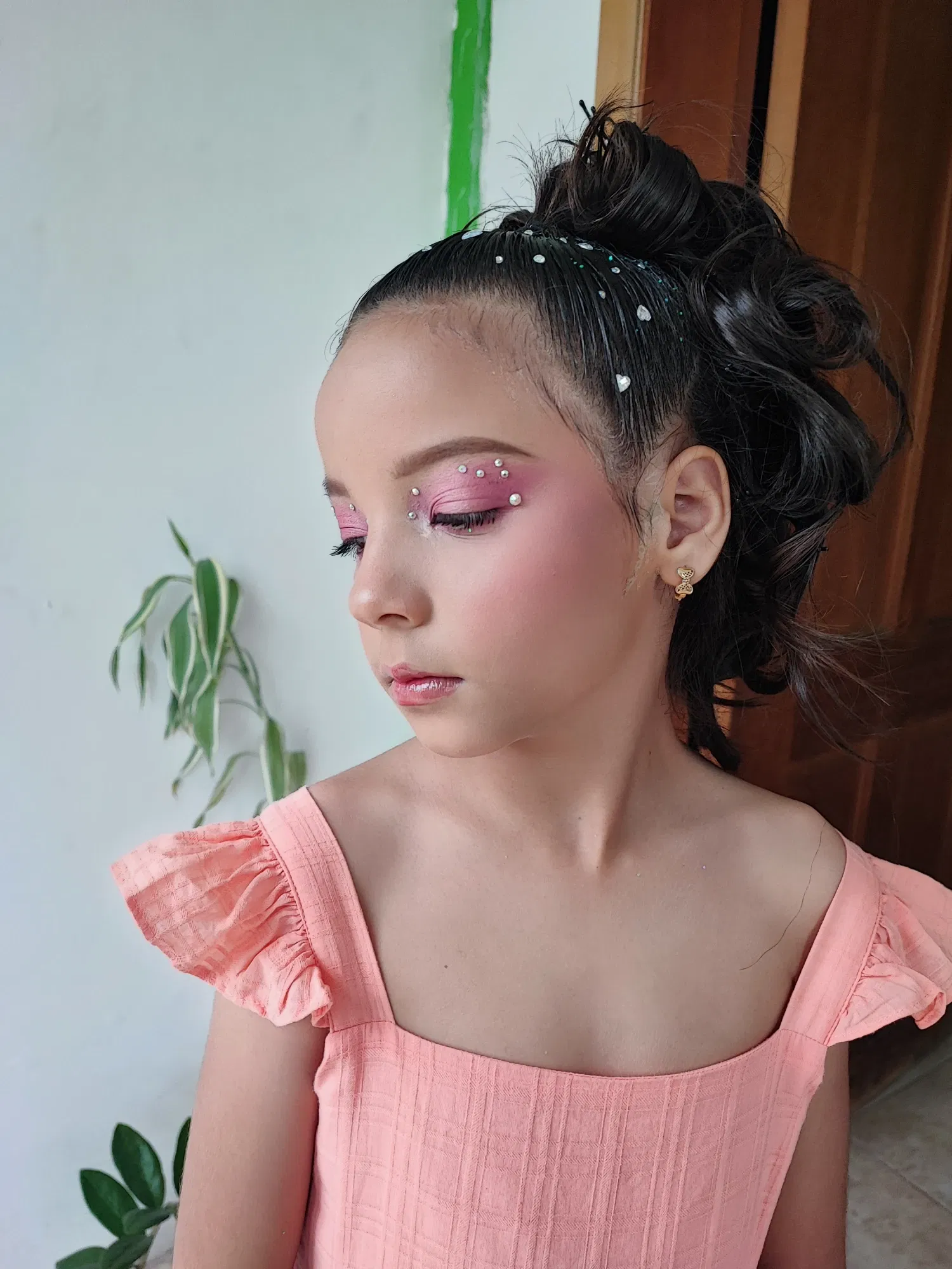 hjFcBYFW1Femvjy1_1002035093.webp