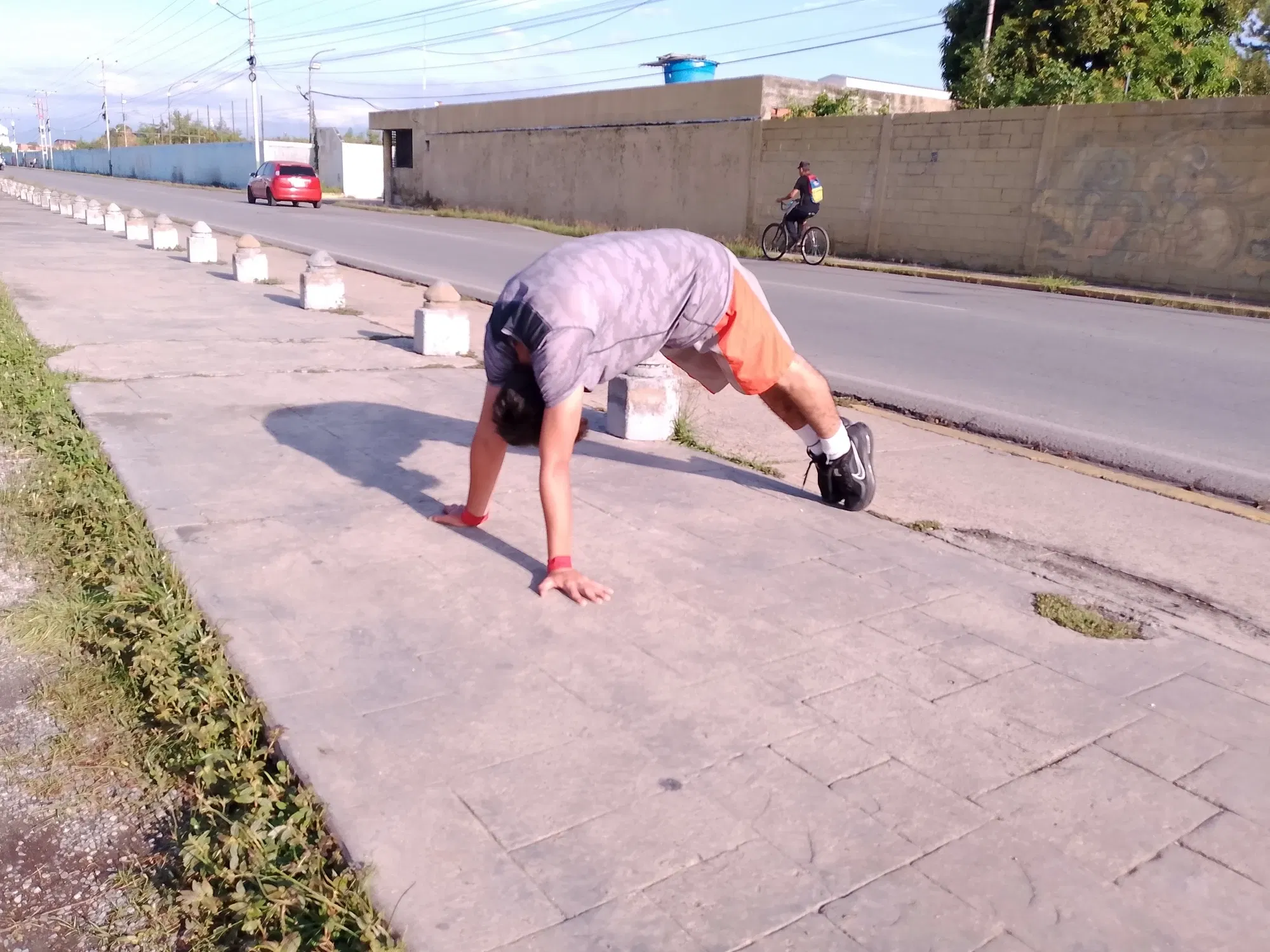 4FzL3sih5EUqzMnU_1000059473.webp