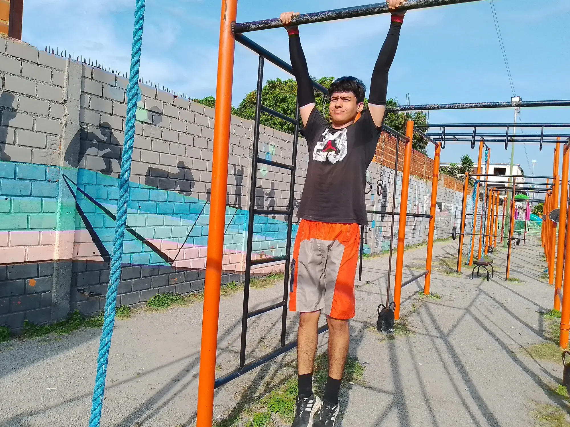XTSH9hm8BnDJMAJ3_1000052610.webp