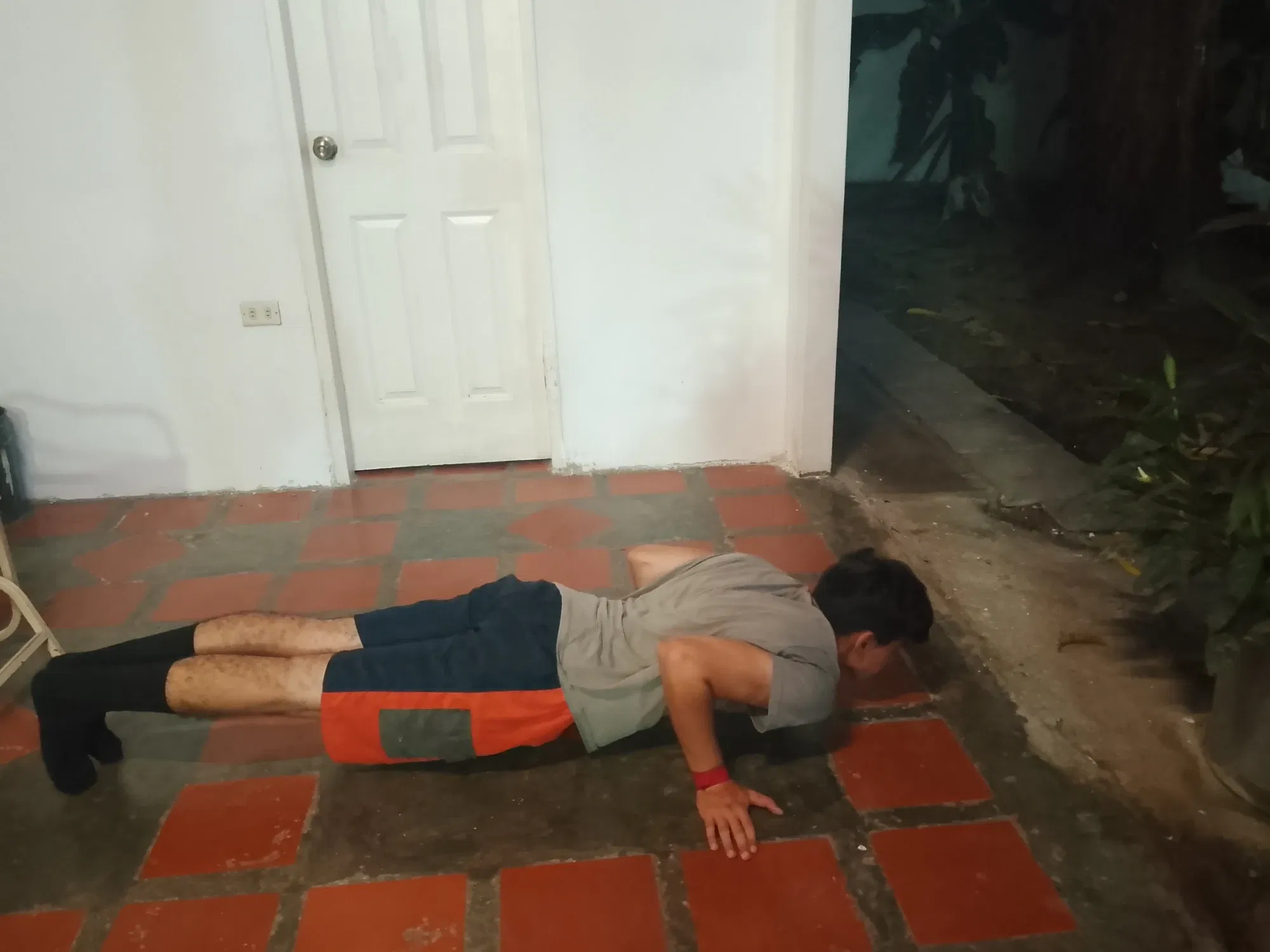zBBjKuqLPNUQGddN_1000056936.webp