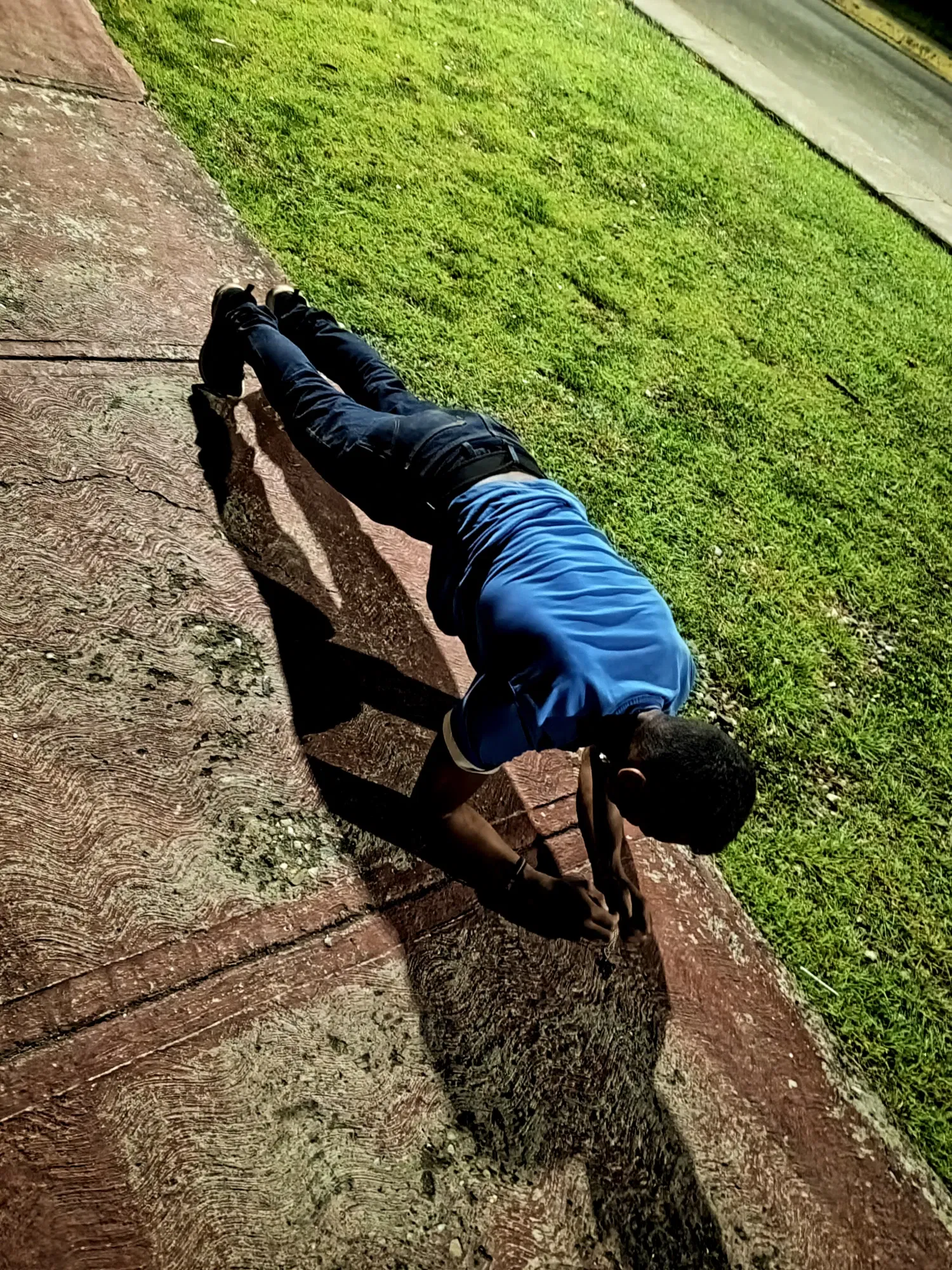 zZVBxnMbp5HkqJdL_InShot_20240928_231611512.webp