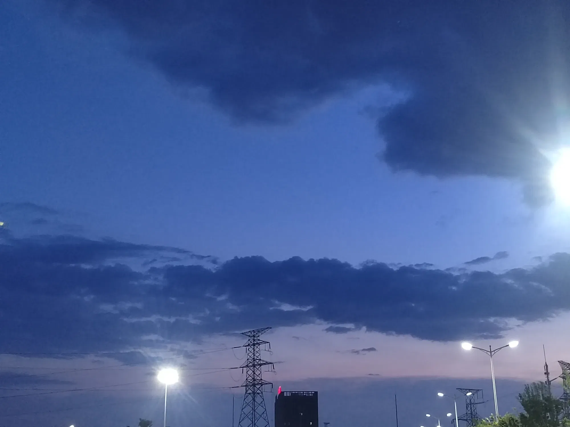 J3nHz20RpB19yVtk_1000053250.webp
