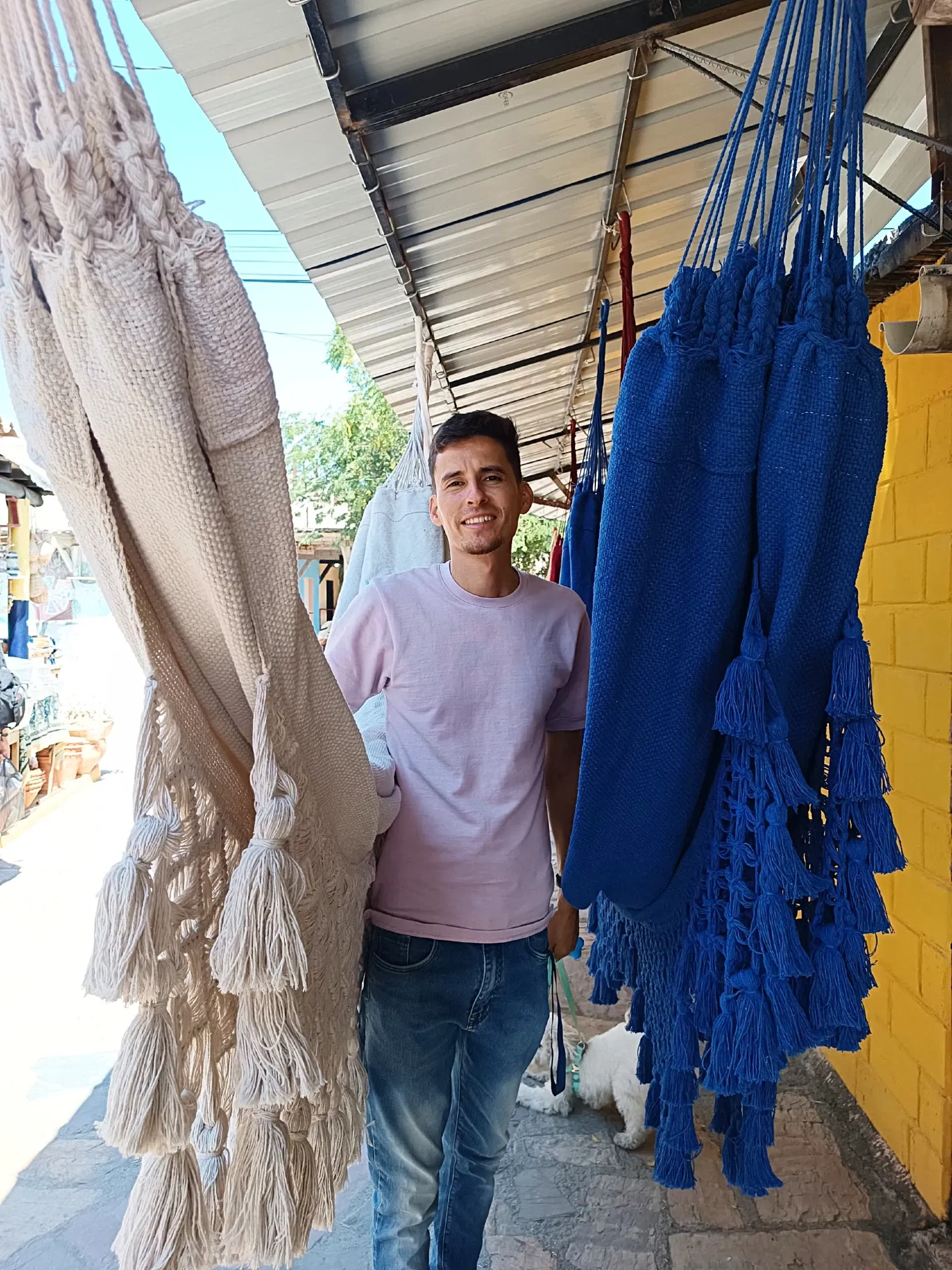 UlGIYpVpYBgIKTzJ_1000559917.webp