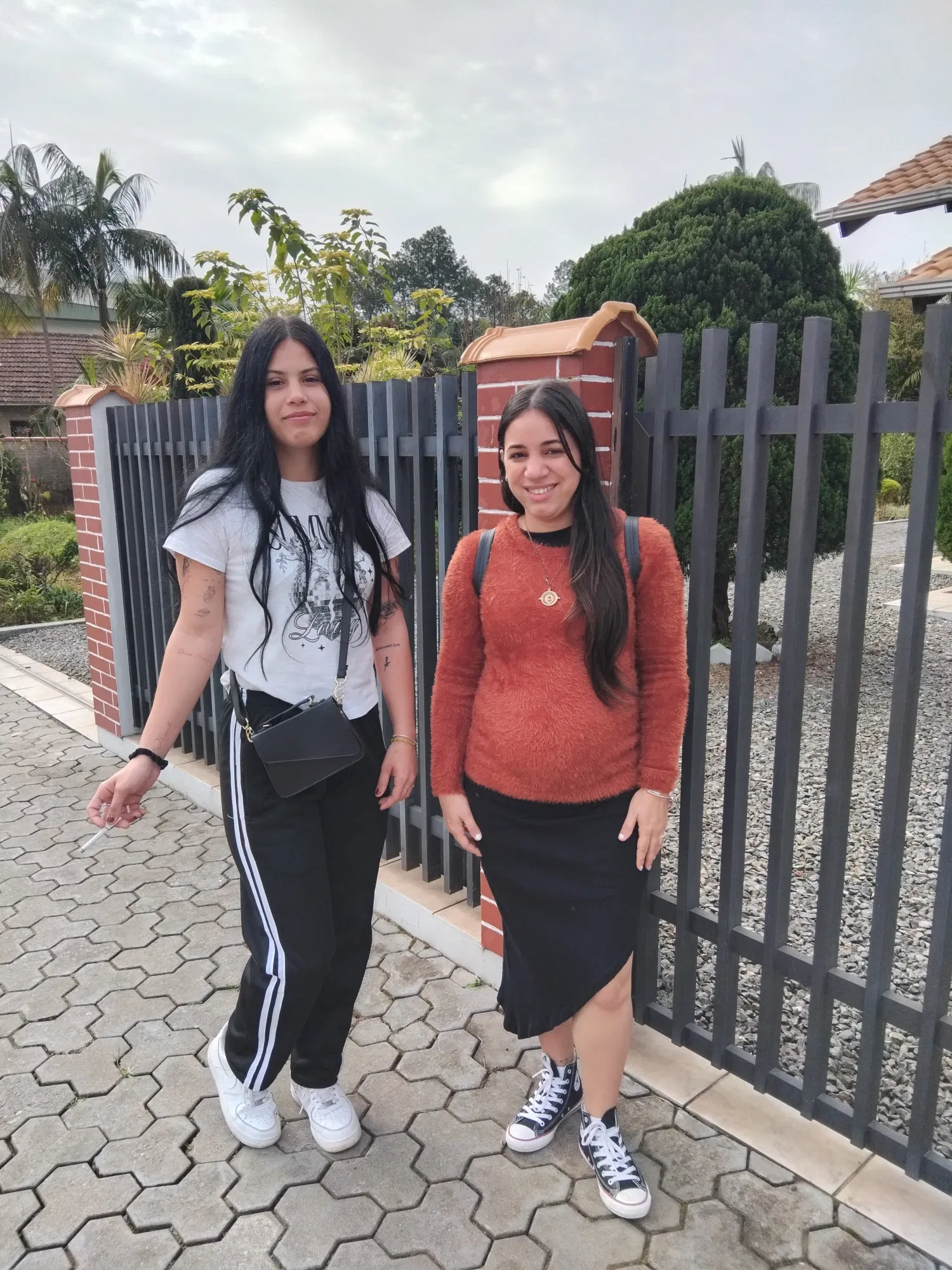 sGCp8EUlCrAcekWS_1000087522.webp