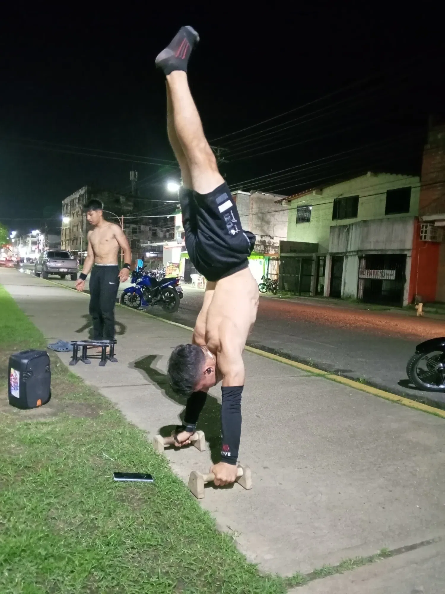 0rPbgdYbCaMzd0G8_1000132548.webp