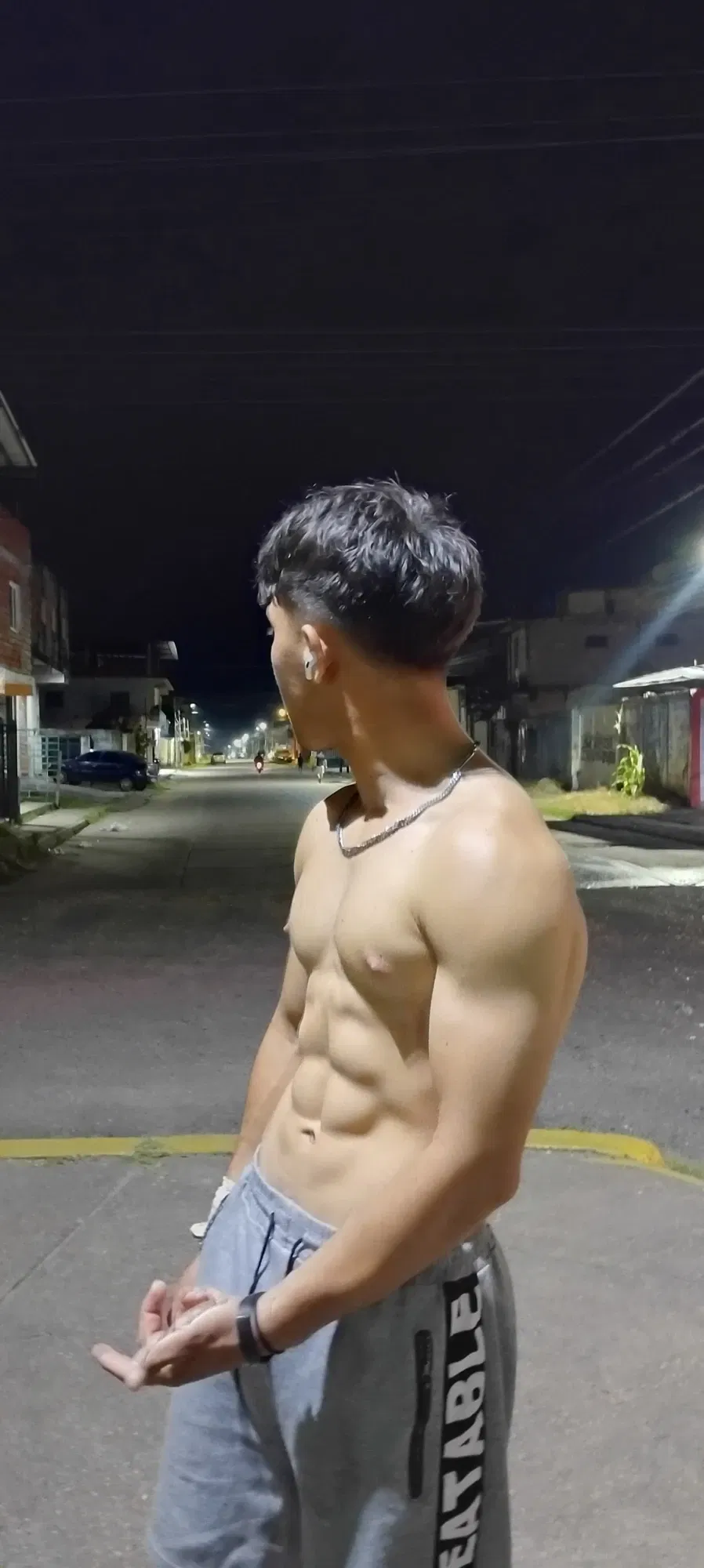 OzmLMQ3dDyMIG4Rz_1000155075.webp