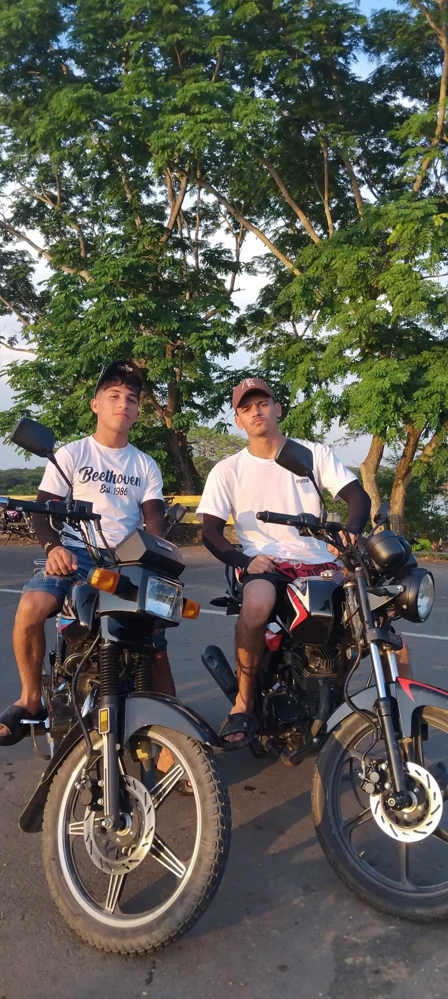 Rxmhe7u06xRUAqxN_1000157065.webp