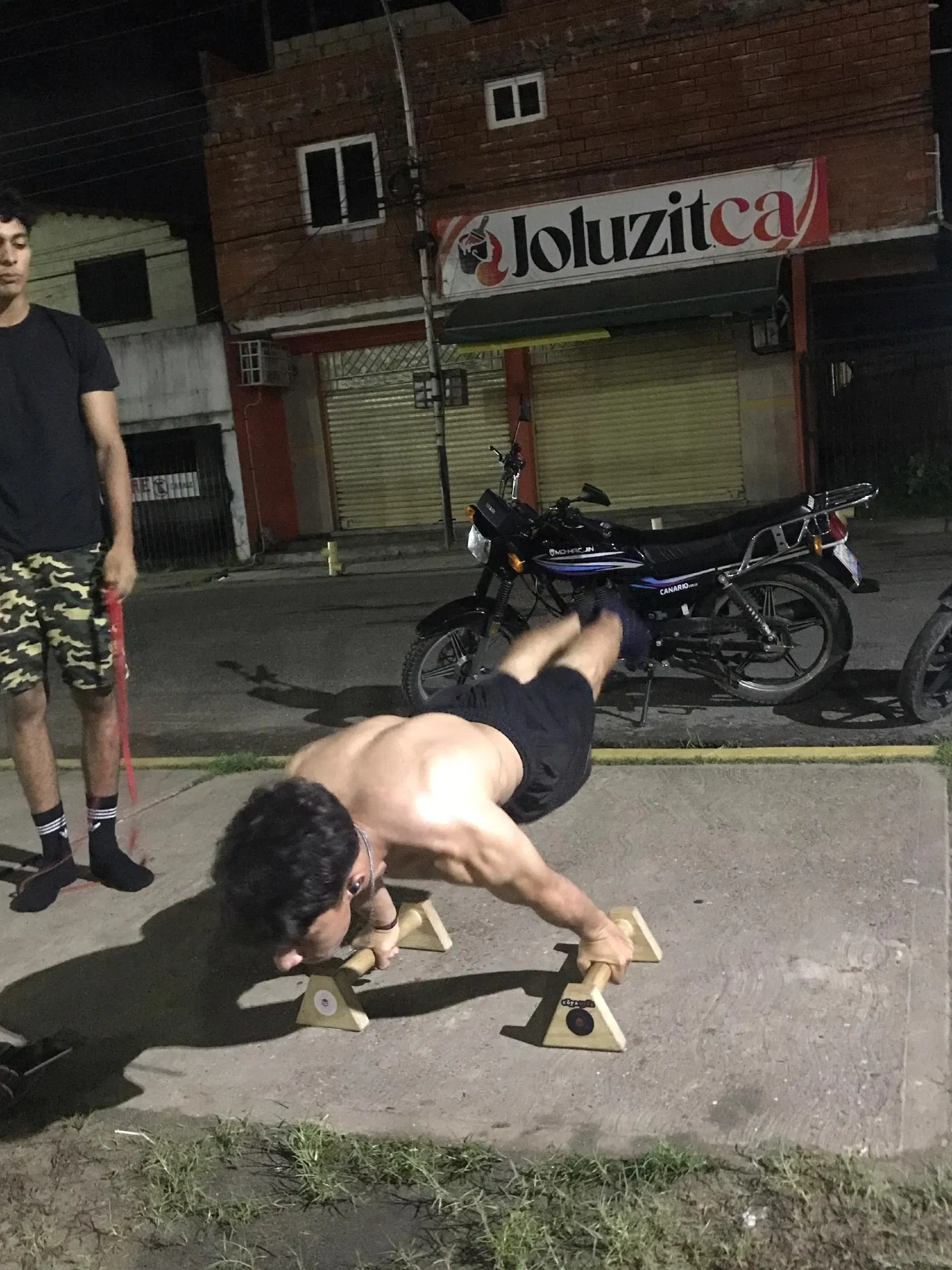WdCn4kTjrnqPhalT_1000112093.webp