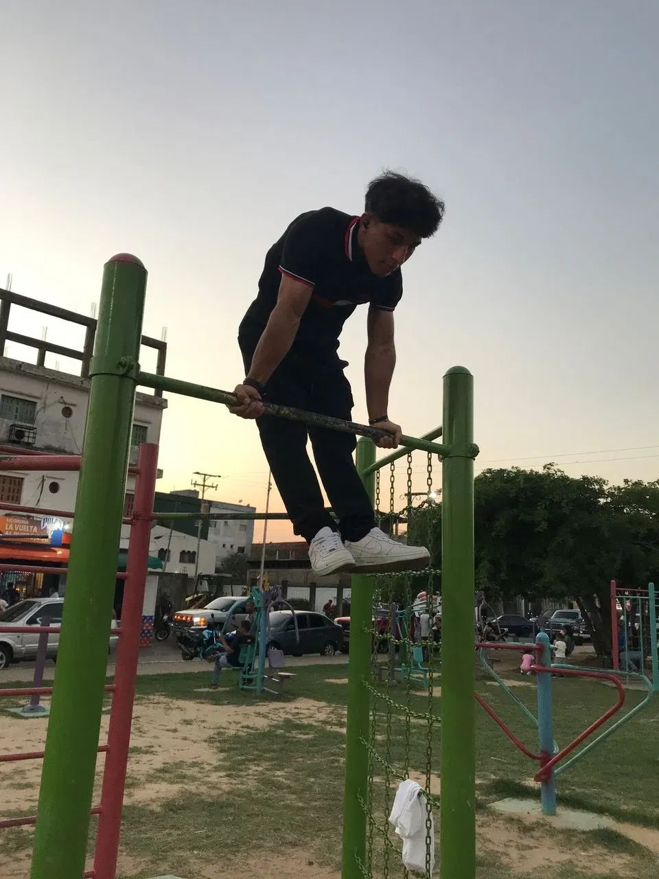 lEEsJQNndpgZZSzA_1000073439.webp
