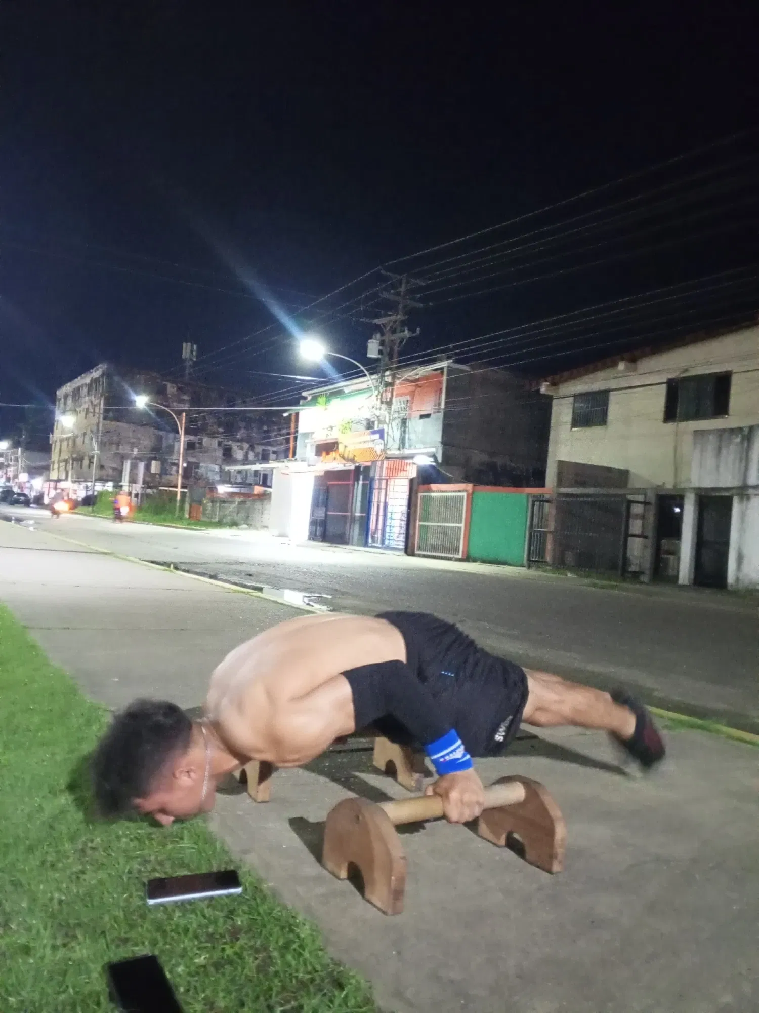 t9KHyFiIDOcuApaK_1000131535.webp