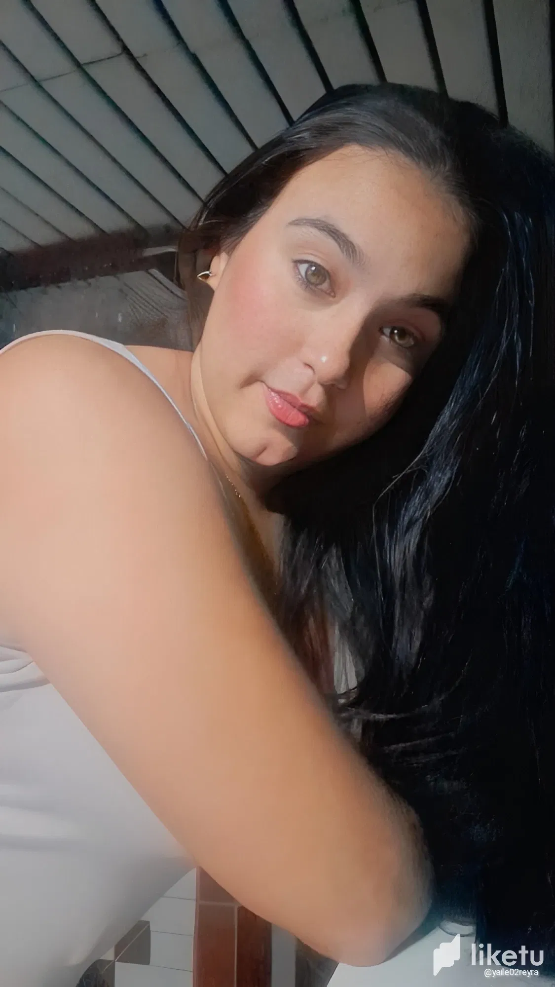 clqbmt21r05928esz6yr17u5u_1702946536902.webp/