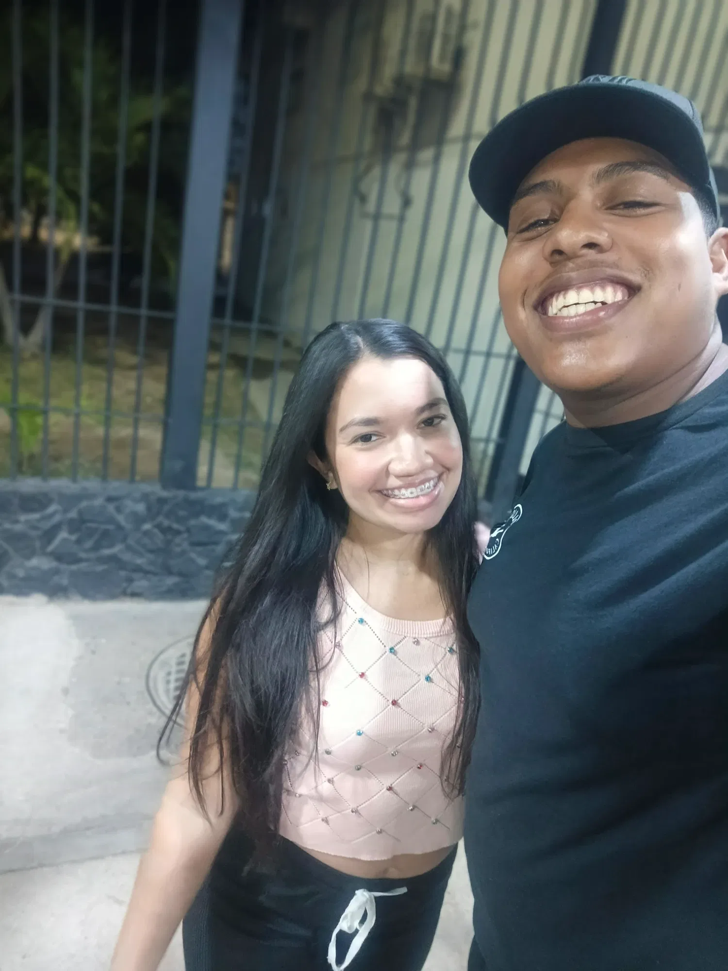 btdcFdicL57BYnf9_1001080463.webp