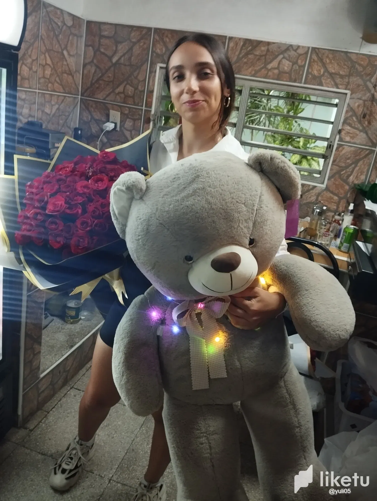 FrF9KPl4anUxAvD8_1754254018988.webp