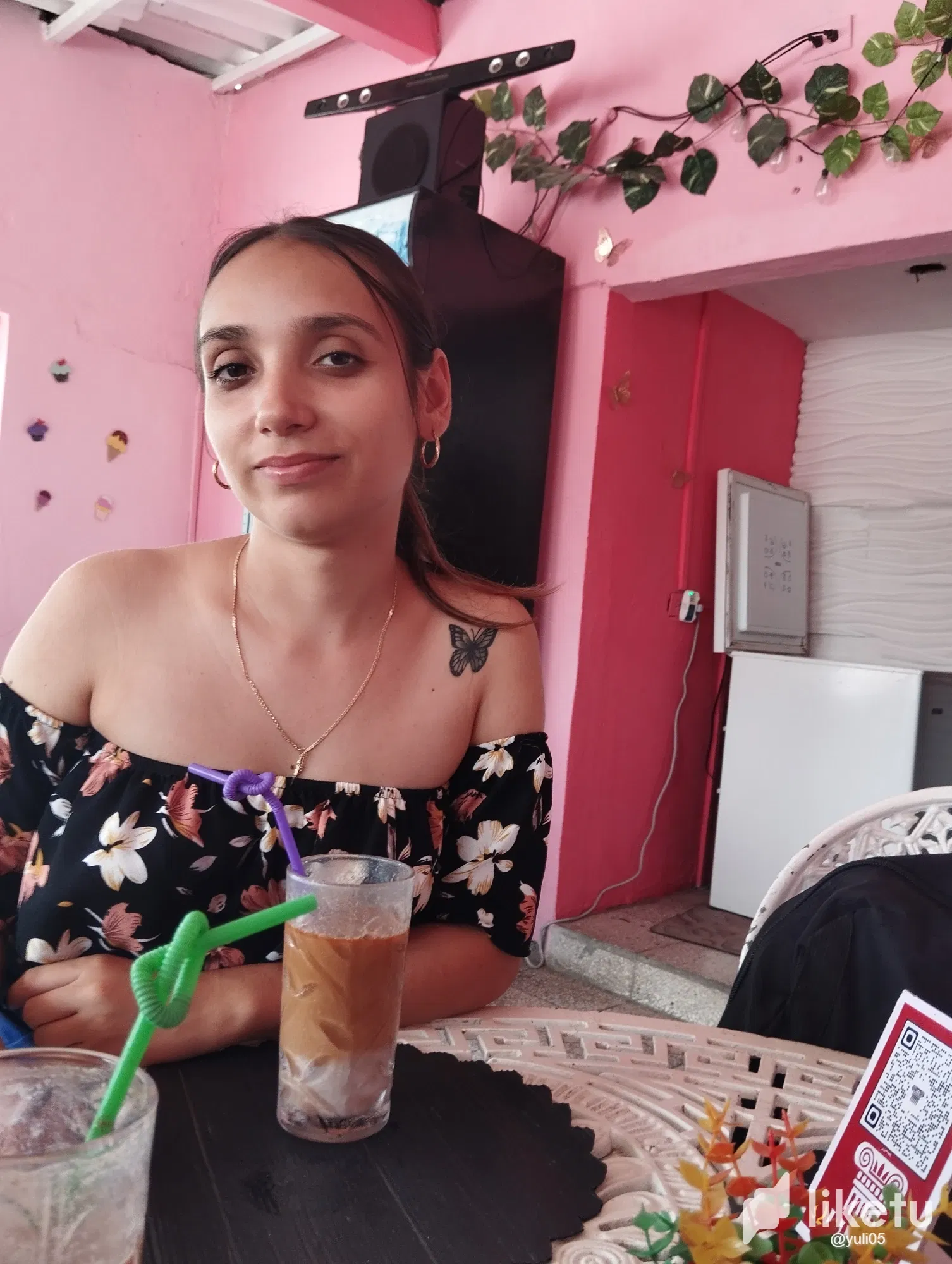 IVyog9EhmPvFzhds_1752926978653.webp