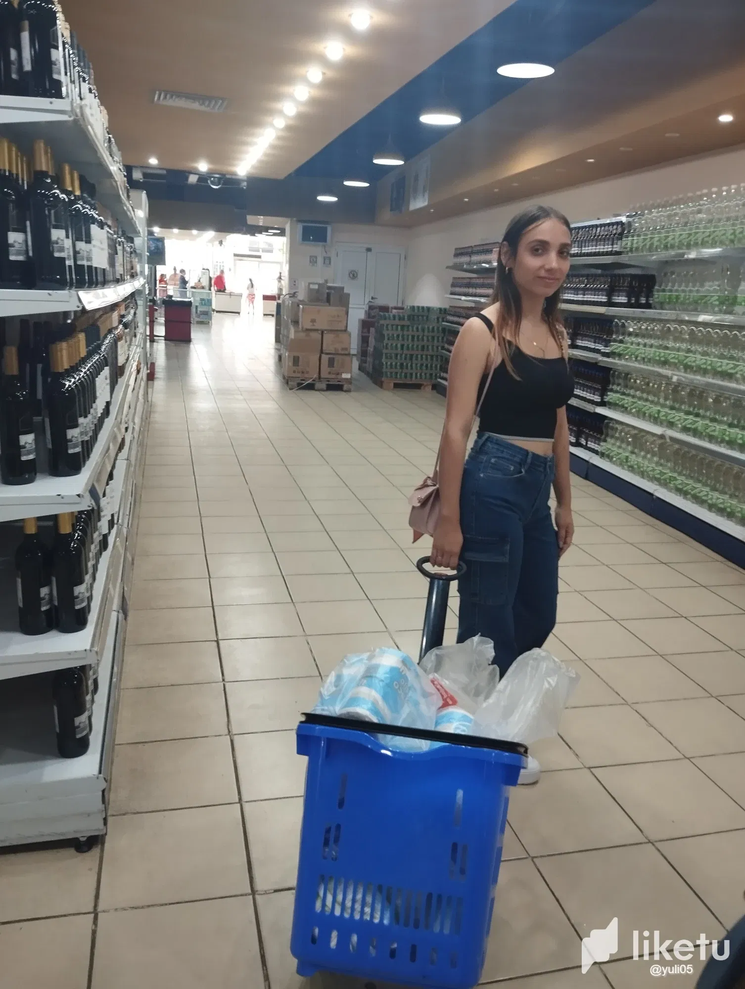 Un día con mamá y tía / A Lovely Day with Mom and Aunt  ESP-ENG