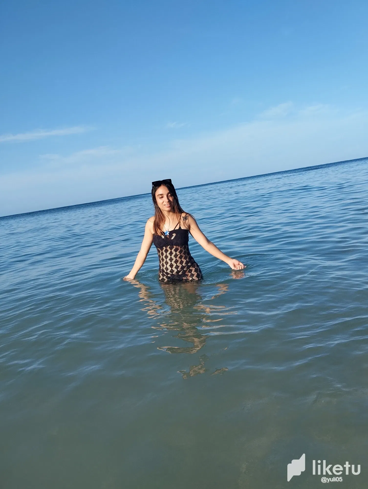 Viernes de playa y buena vibra  / Friday Vibes at the Beach ESP-ENG