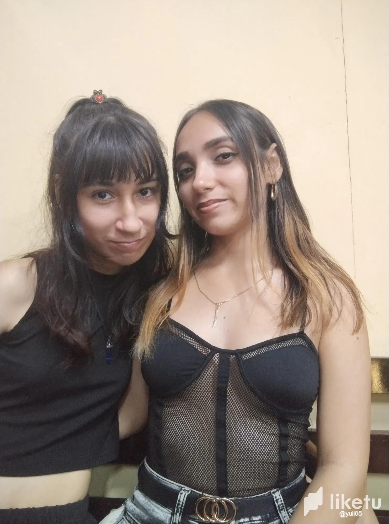 ftAs…
Payout: 0.000 HBDMomentos que valen oro / Family moments that warm the hea ESP-ENG
2025-10-16 12:15<liketuimages> <center> ![hOpzu498GeNqyr6o_1759924993763.webp