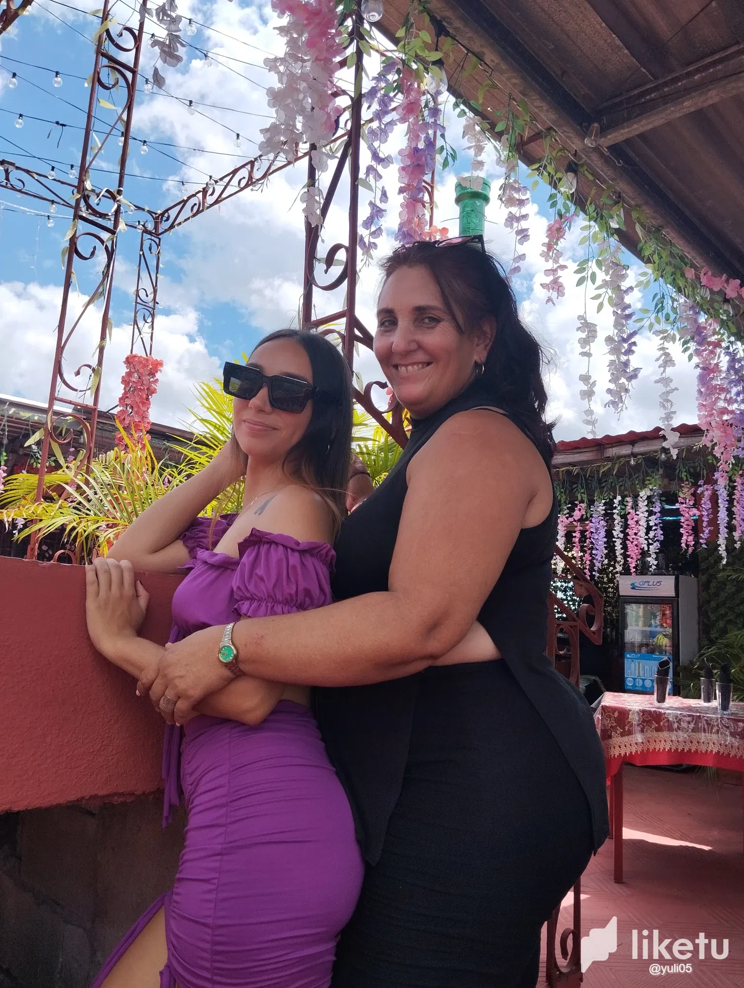 qxuYQ9uN6iRPHIsY_1757763908309.webp