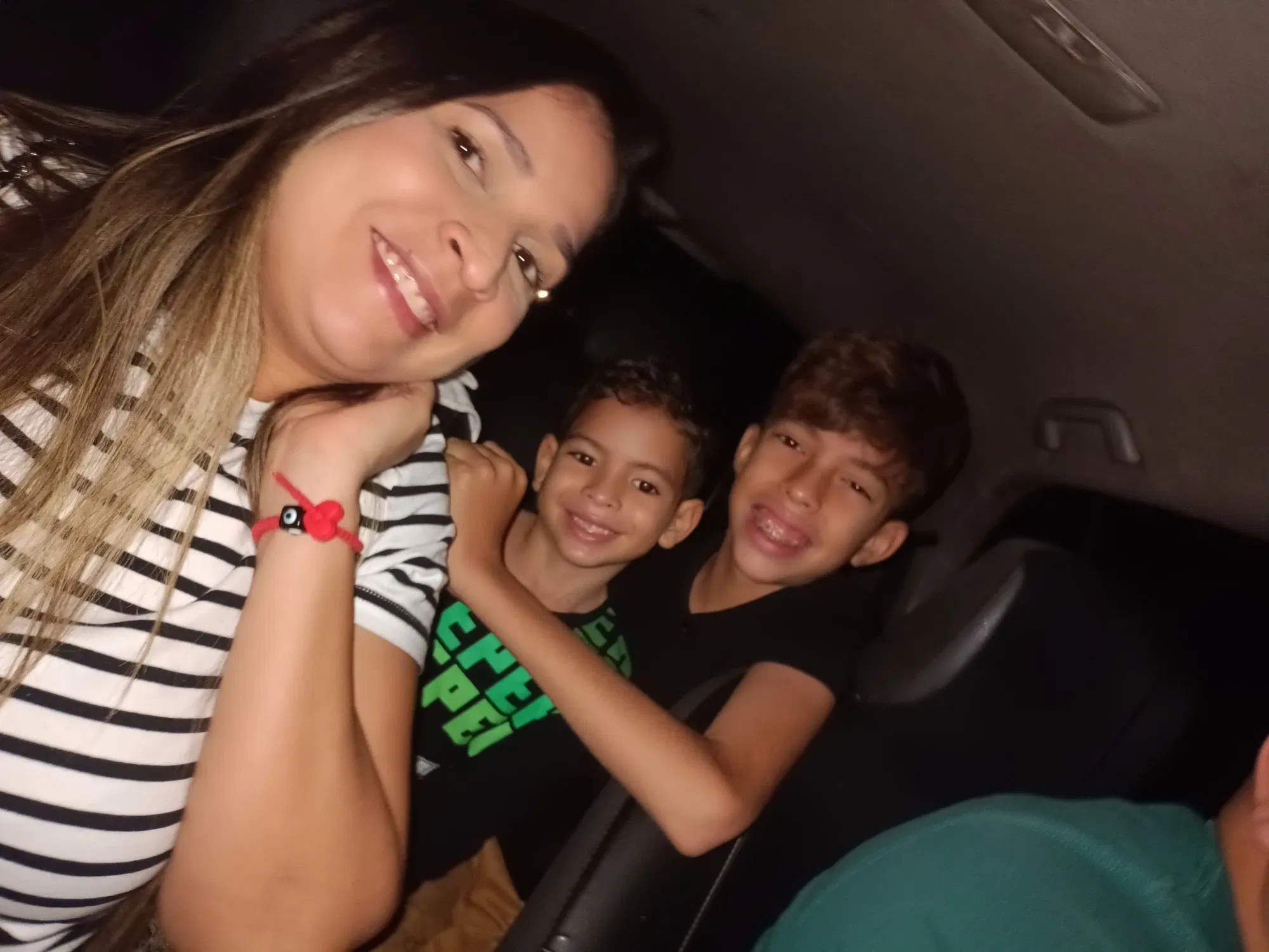 8u2zdfLSlQCPVKmf_20250208_221849.webp