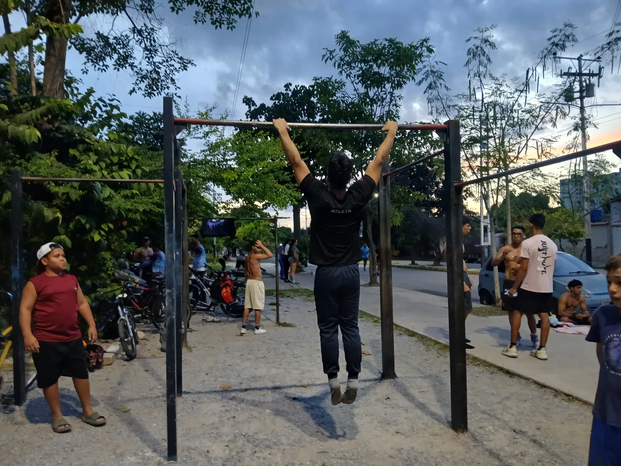 4LASzS552zg8kCfB_1000528177.webp