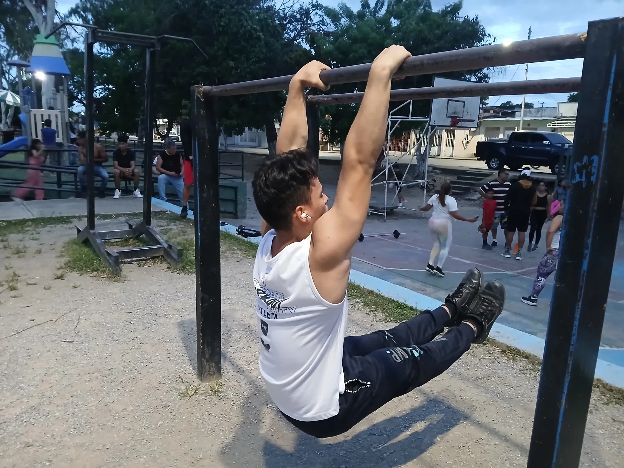 GMKny2E6cc9B77BP_1000517299.webp