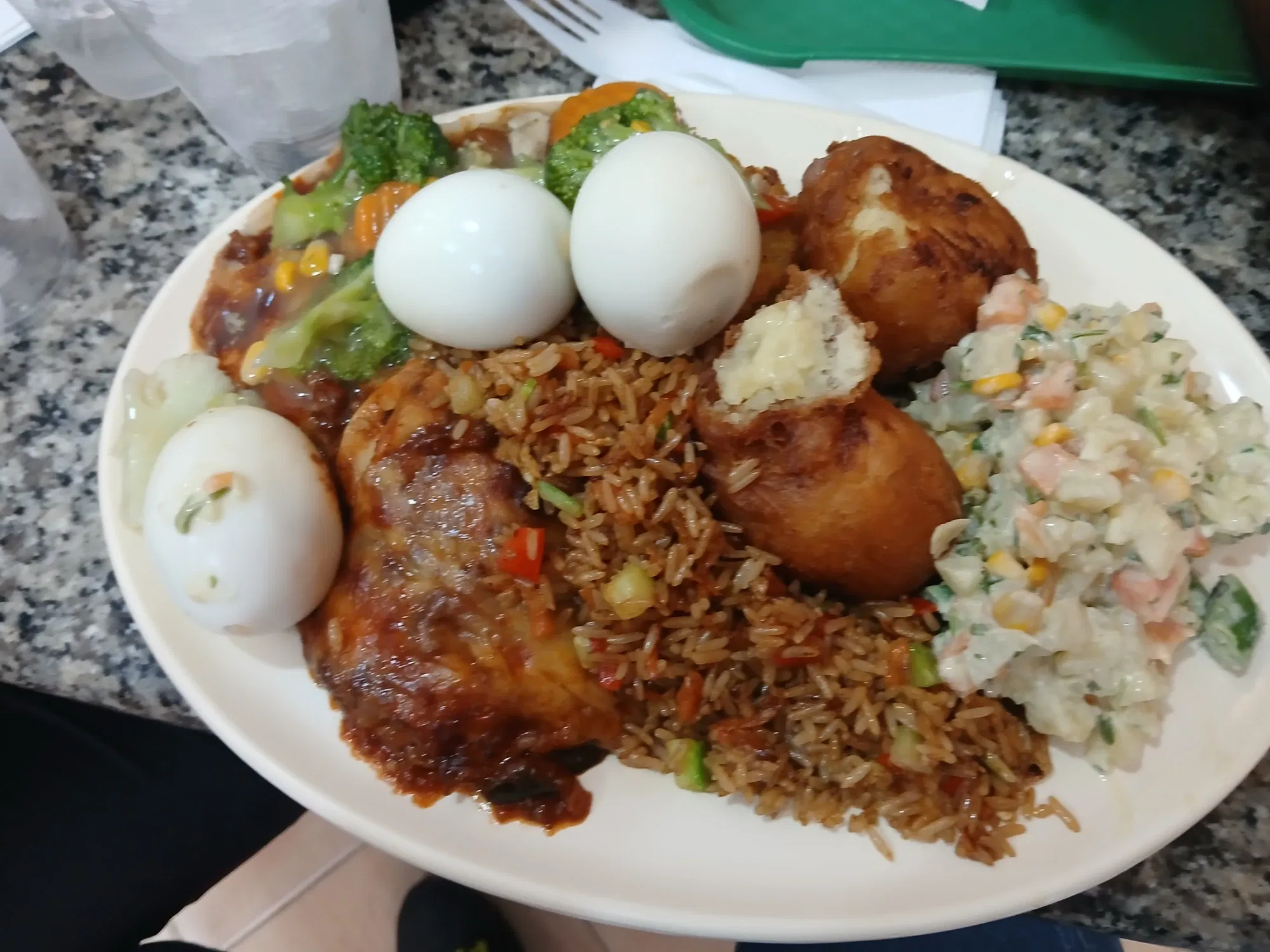 gqaqbOBsAtZcCeeM_1000559164.webp