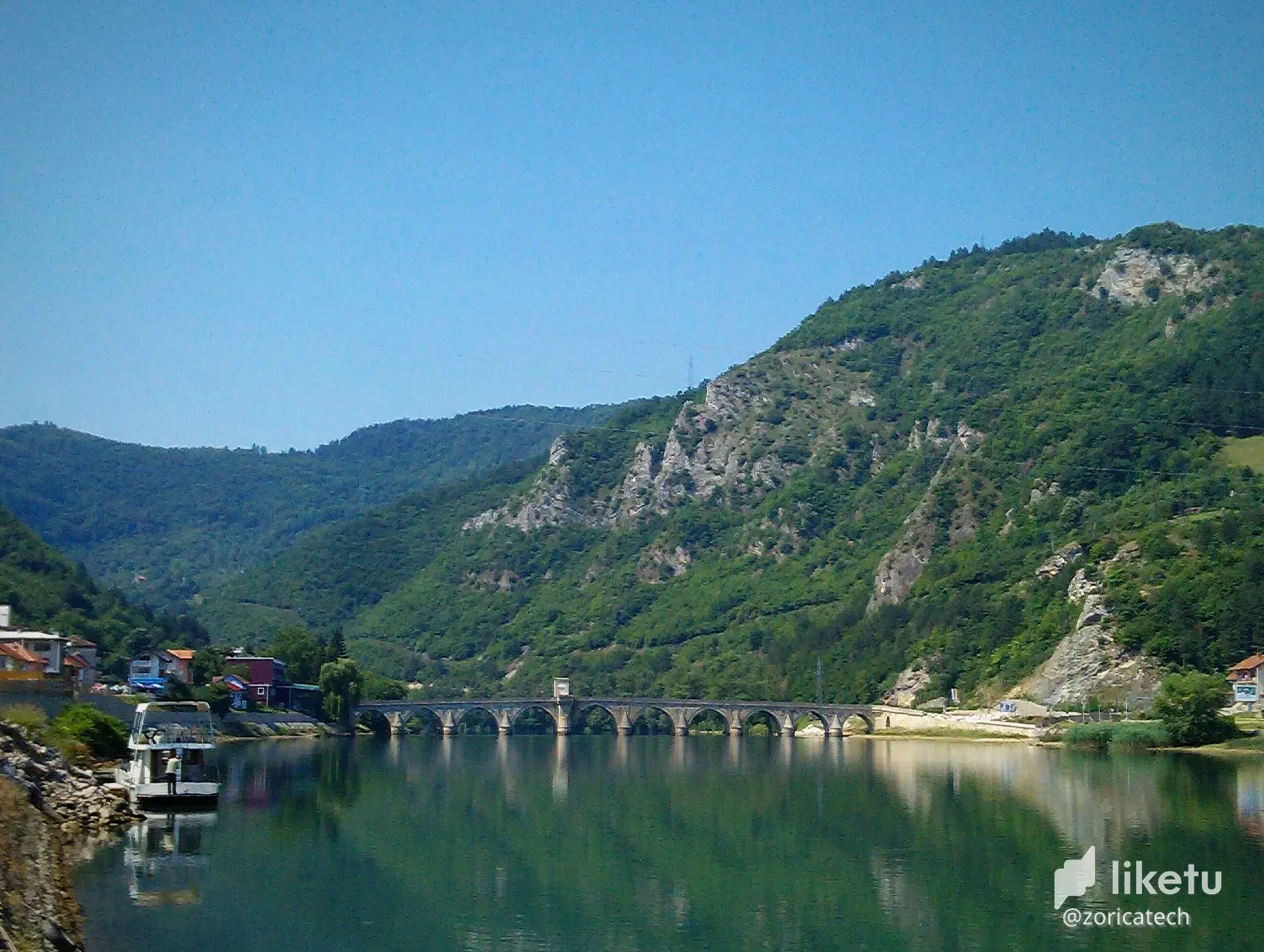 cl784do3000ez1gm7gvczg0pv_Drina_7.webp