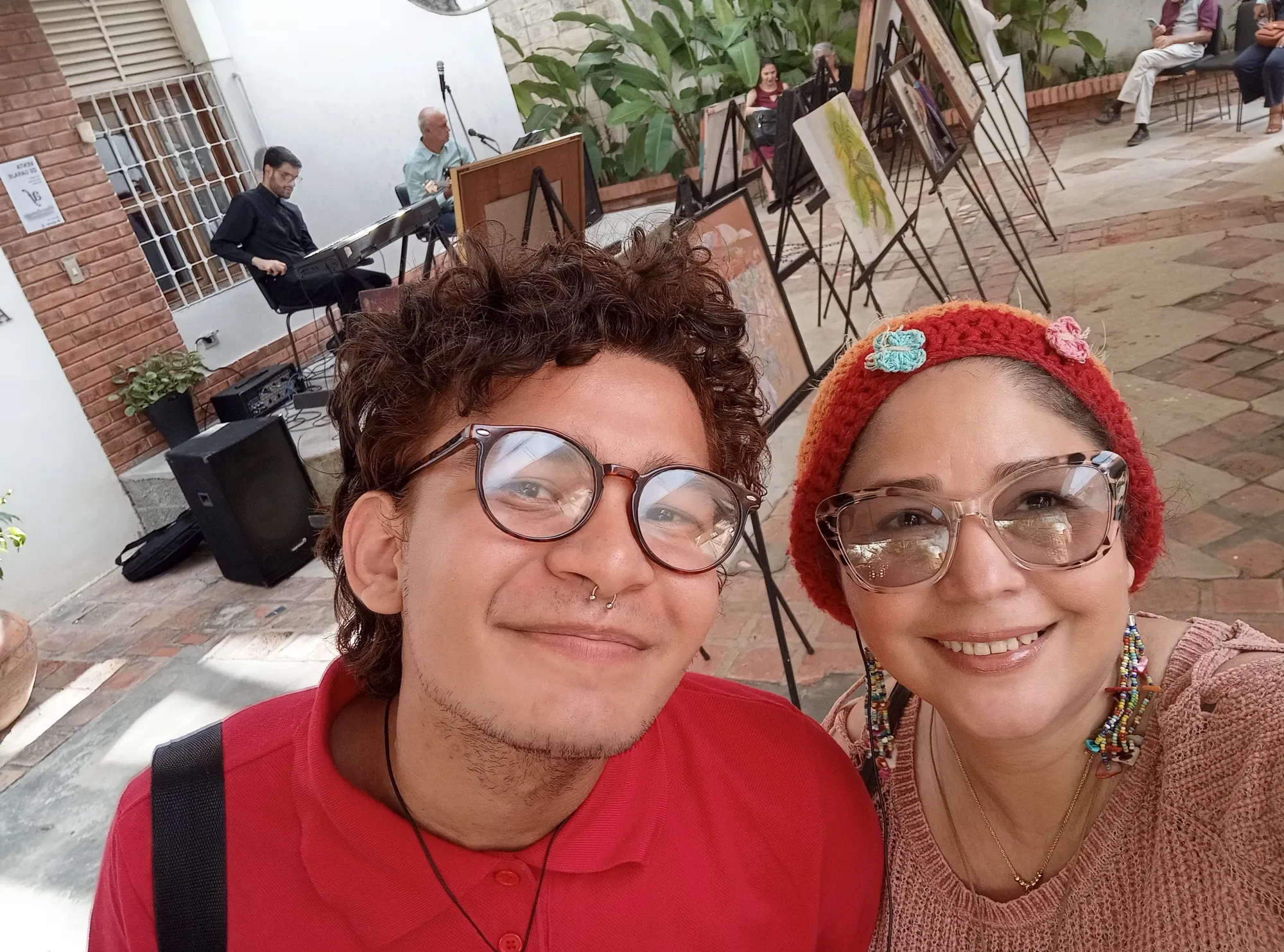 zx99q3bxyJwFTnM1_1000424628.webp