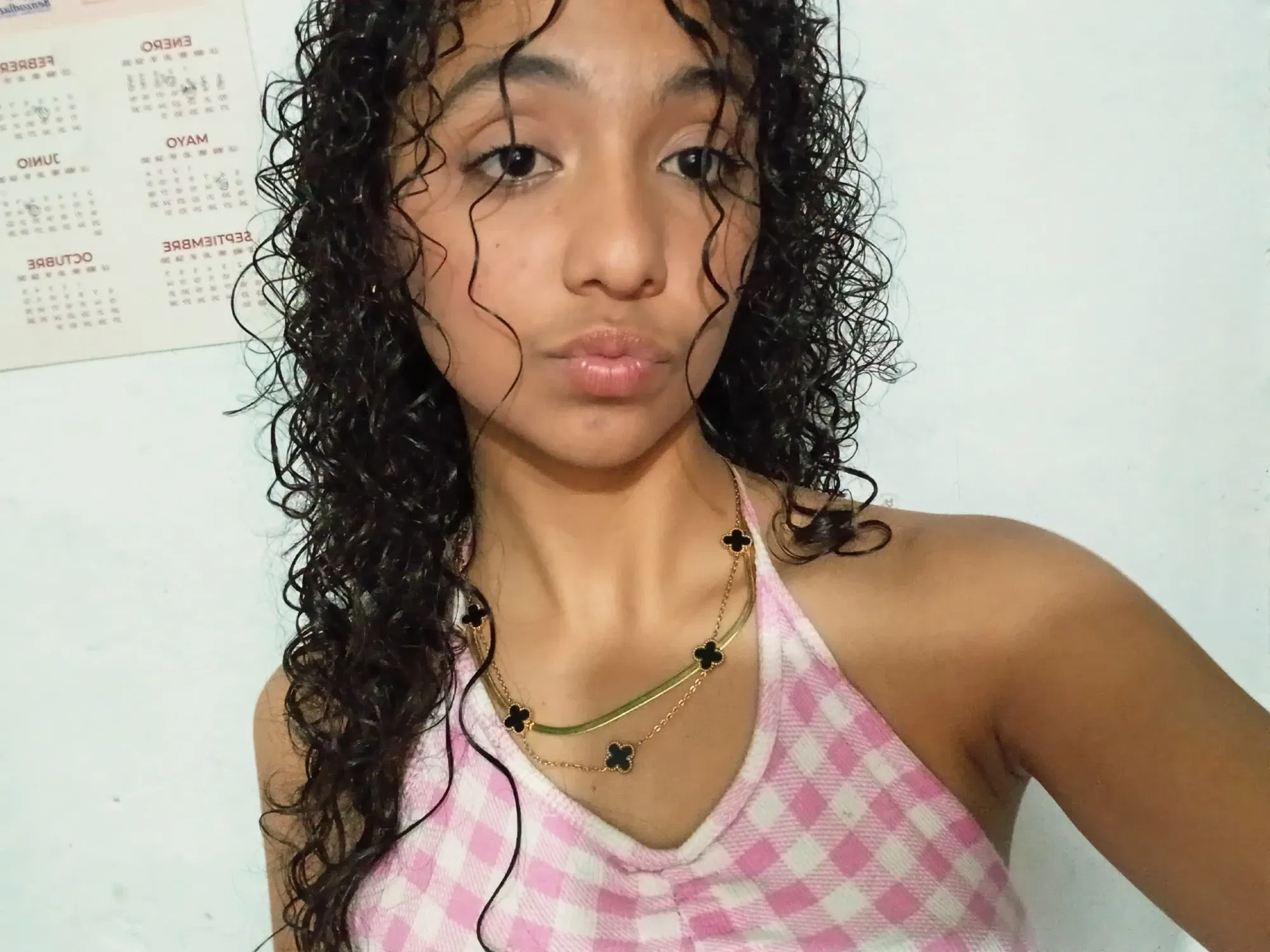 I3qlTlY9xHVsb83s_1000032541.webp